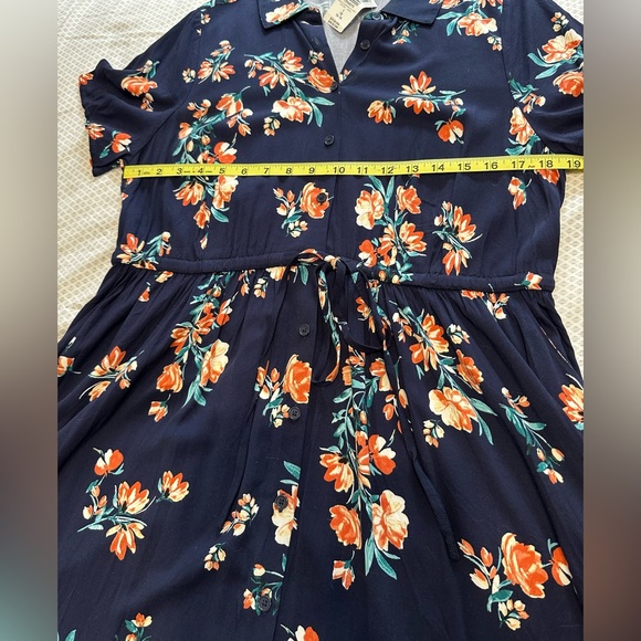 Navy blue floral Torrid dress - Picture 3 of 5